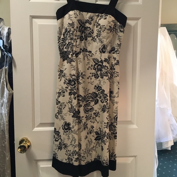 Custom made size 10 floral dress - Picture 1 of 3
